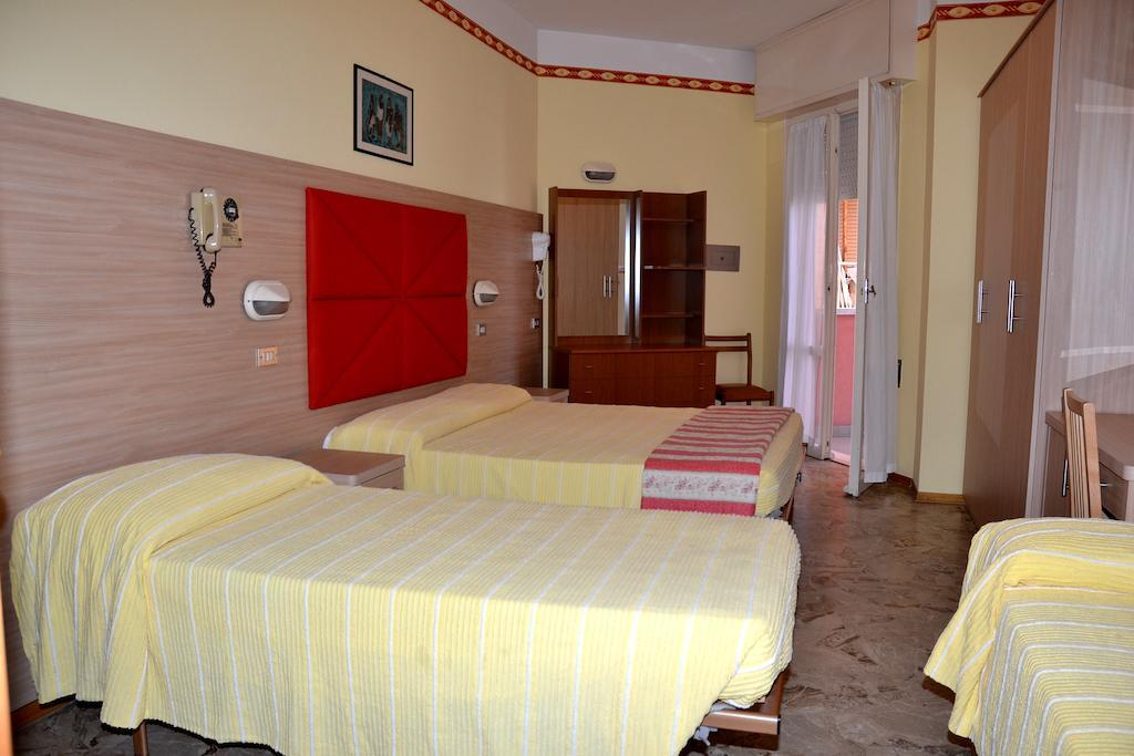 Hotel Marco Polo Беллария-Иджеа-Марина Номер фото